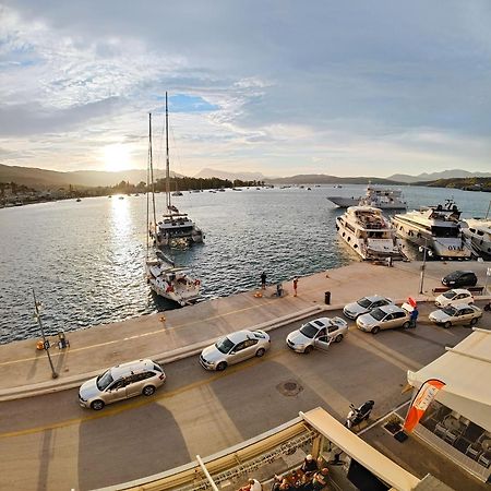 The Manessi City Boutique Hotel Poros Town Exterior foto
