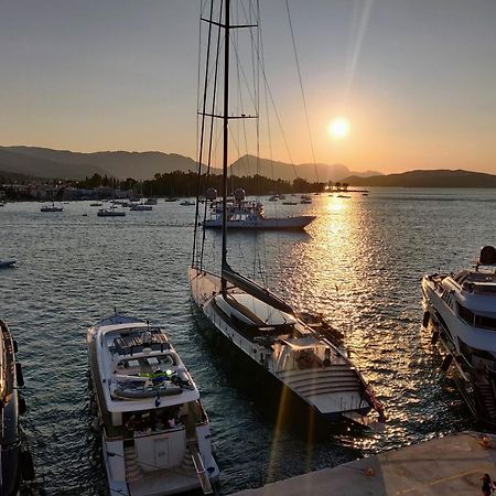 The Manessi City Boutique Hotel Poros Town Exterior foto