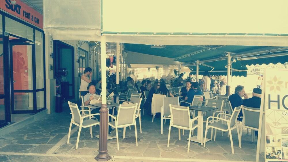 The Manessi City Boutique Hotel Poros Town Exterior foto