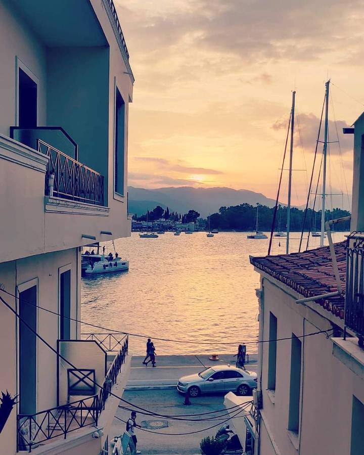 The Manessi City Boutique Hotel Poros Town Exterior foto