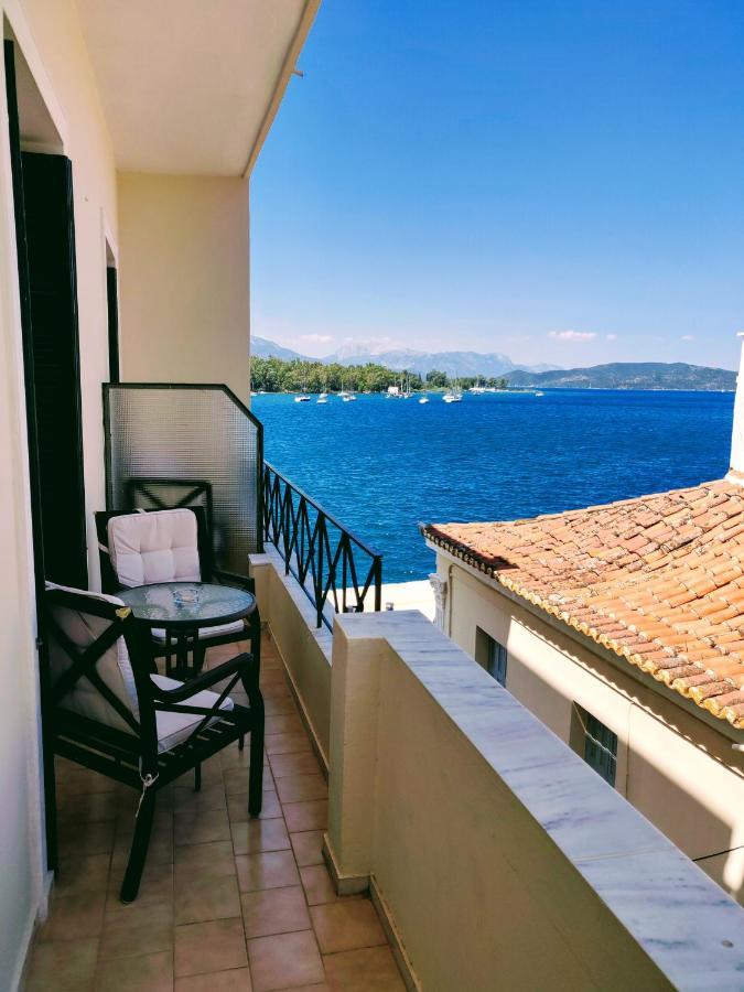 The Manessi City Boutique Hotel Poros Town Exterior foto