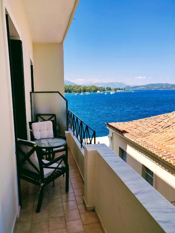 The Manessi City Boutique Hotel Poros Town Exterior foto