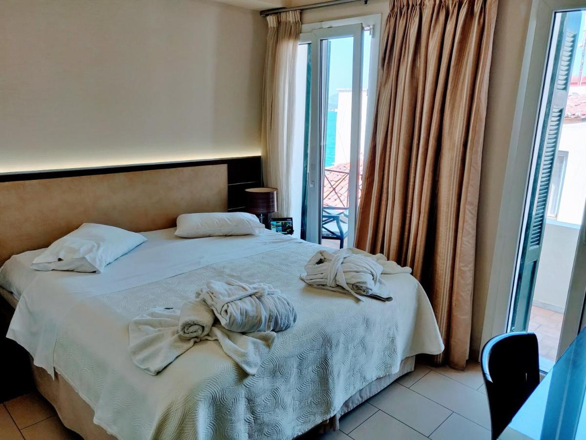 The Manessi City Boutique Hotel Poros Town Exterior foto