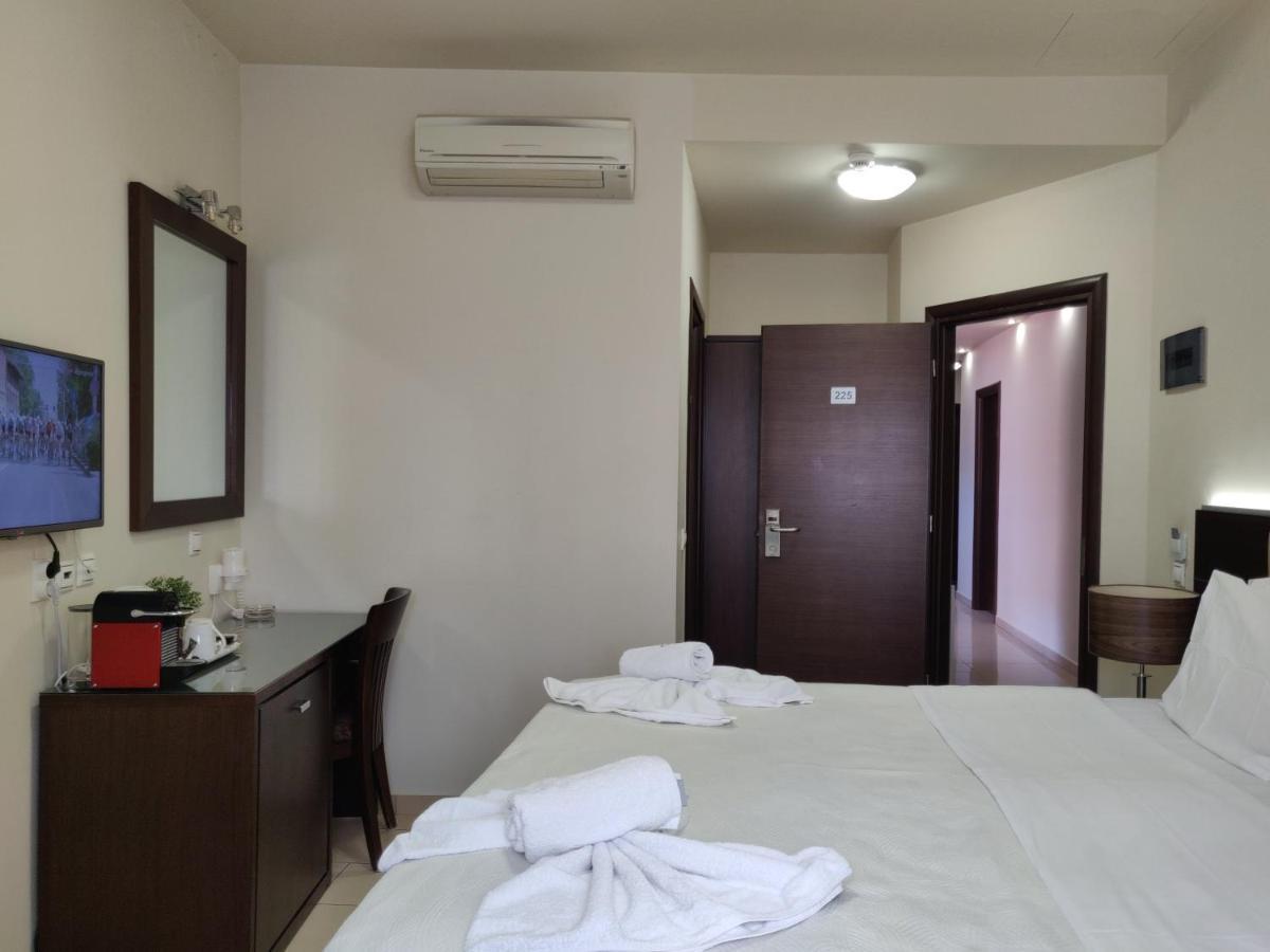 The Manessi City Boutique Hotel Poros Town Exterior foto
