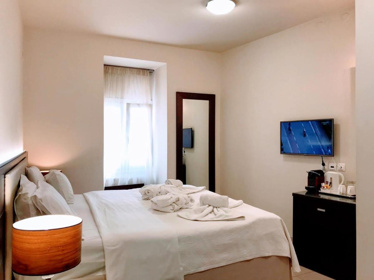 The Manessi City Boutique Hotel Poros Town Exterior foto