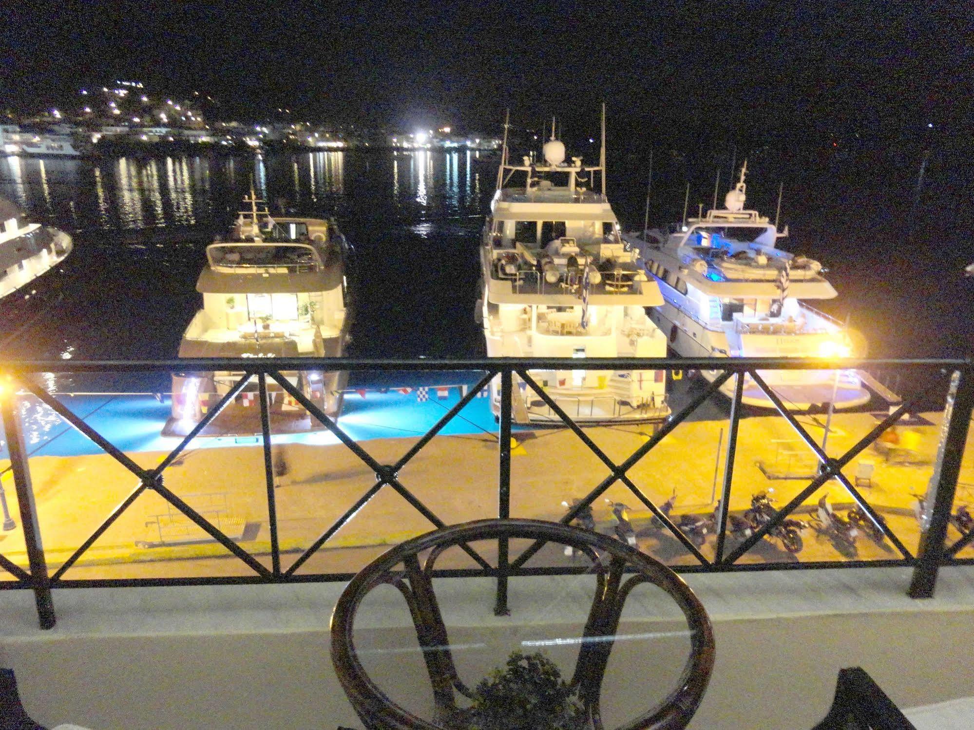 The Manessi City Boutique Hotel Poros Town Exterior foto