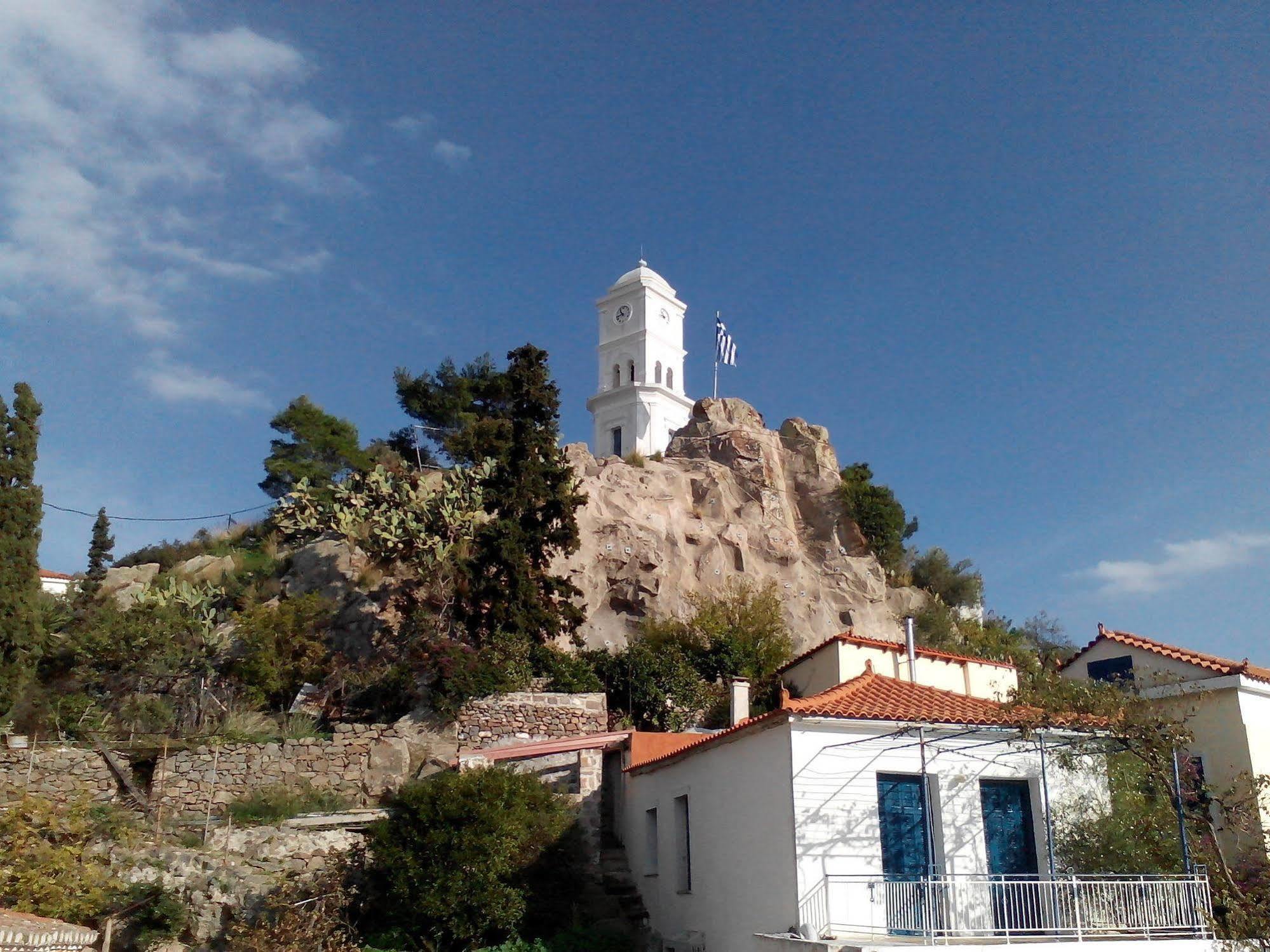 The Manessi City Boutique Hotel Poros Town Exterior foto