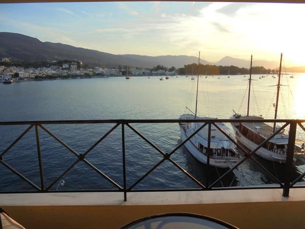 The Manessi City Boutique Hotel Poros Town Exterior foto
