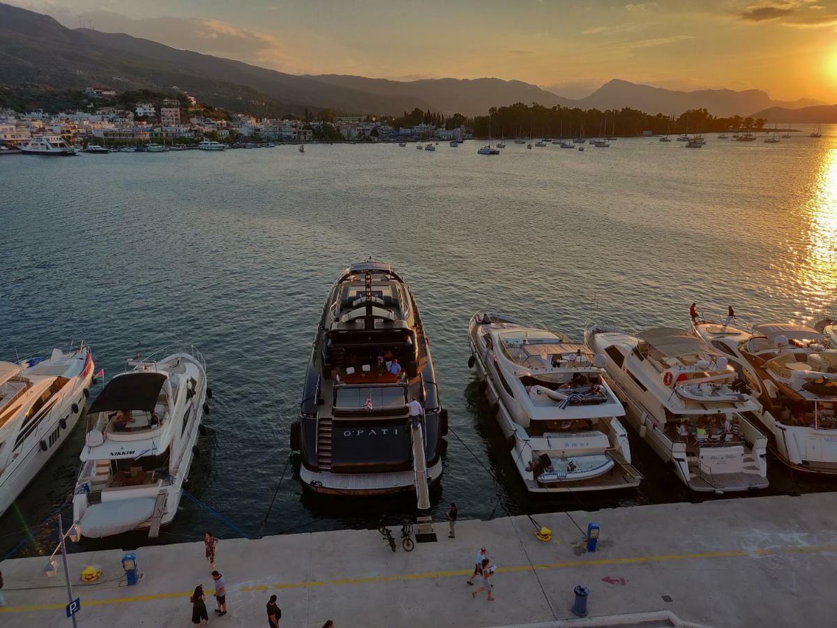 The Manessi City Boutique Hotel Poros Town Exterior foto
